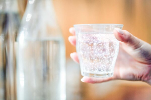 Study Reveals the Downsides of Carbonated Water