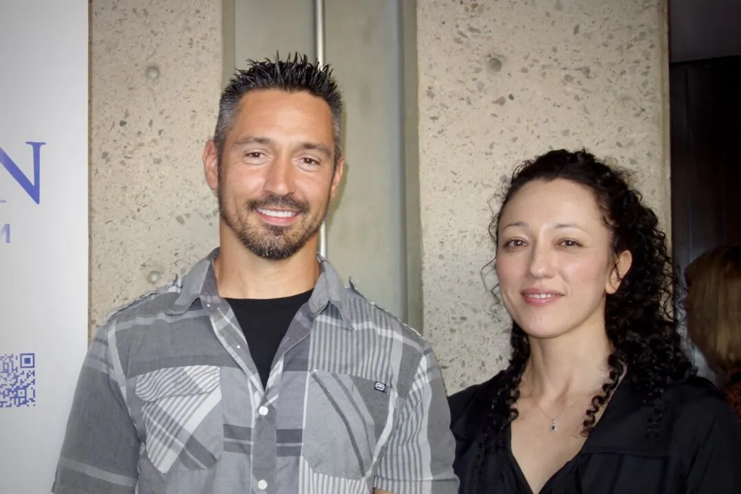 Nick Peery and Toni Glickman enjoyed Shen Yun at the Linda Ronstadt Music Hall in Tucson, Arizona, on Feb. 9, 2025. (Lily Yu/The Epoch Times)