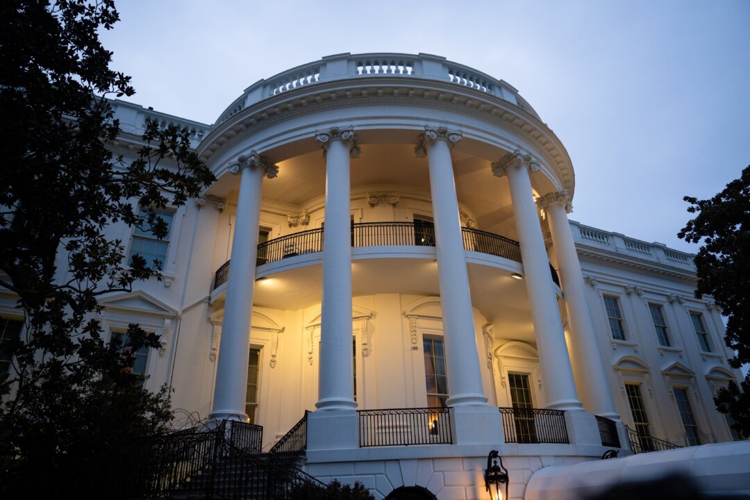 First Lady Announces Reopening of White House to Tours