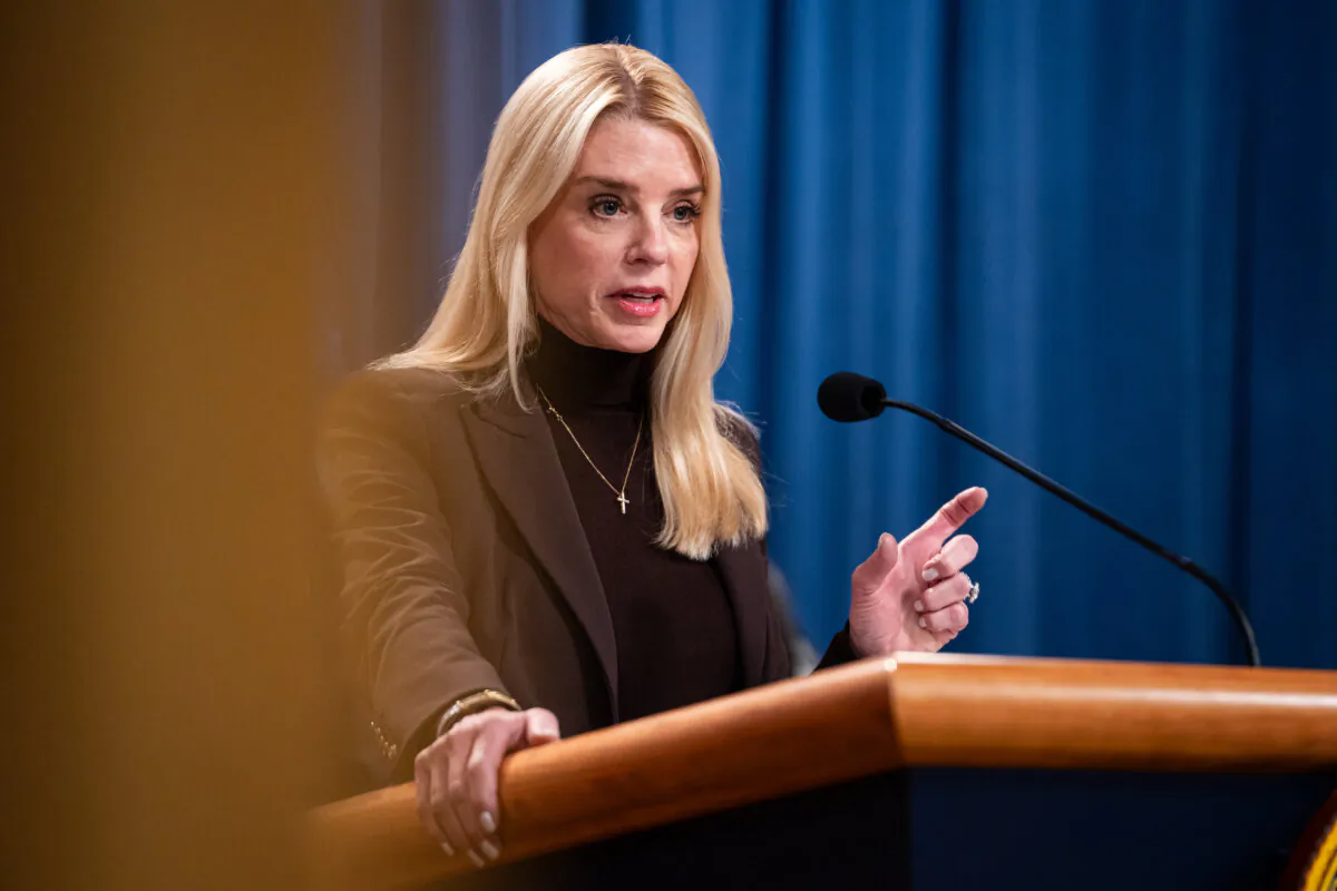 Attorney General Pam Bondi speaks during a press briefing at the Department of Justice in Washington on Feb. 12, 2025. (Madalina Vasiliu/The Epoch Times)