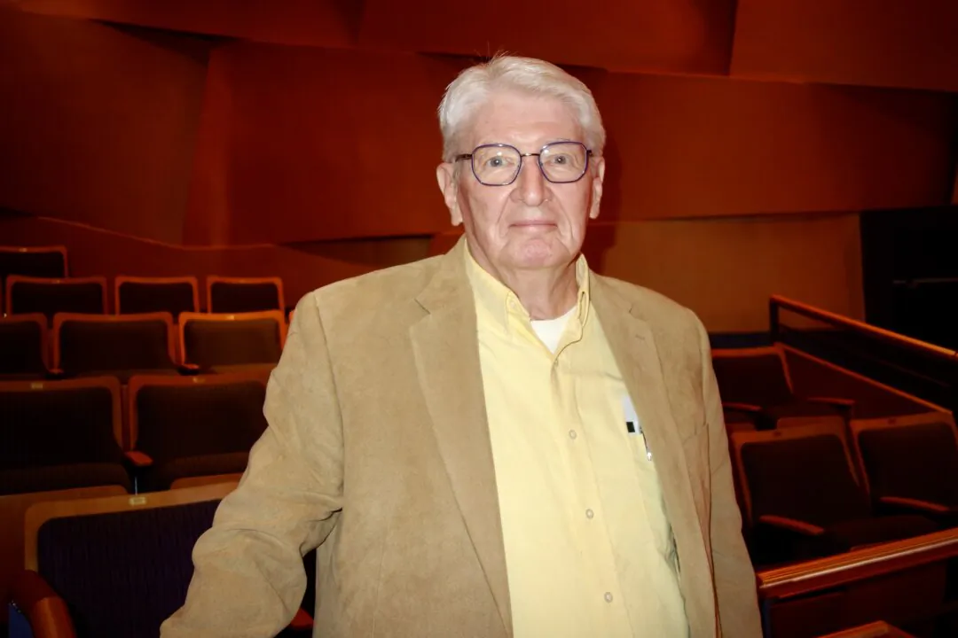 Ned Miner enjoyed Shen Yun at the Mesa Arts Center's Ikeda Theater in Mesa, Ariz., on Feb. 12, 2025. (Lily Yu/The Epoch Times)