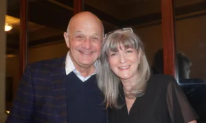 Former Ballet Dancer Loves Shen Yun’s Beautiful Dance Movements