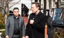 Trump Doesn’t Support Government Doing Business With Musk’s AI Company: White House