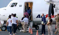 First US Flight Carrying Deportees of Different Nationalities Arrives in Panama