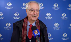 ‘Takes Us to the Heavens’: French Mayor Finds Shen Yun Eye Opening