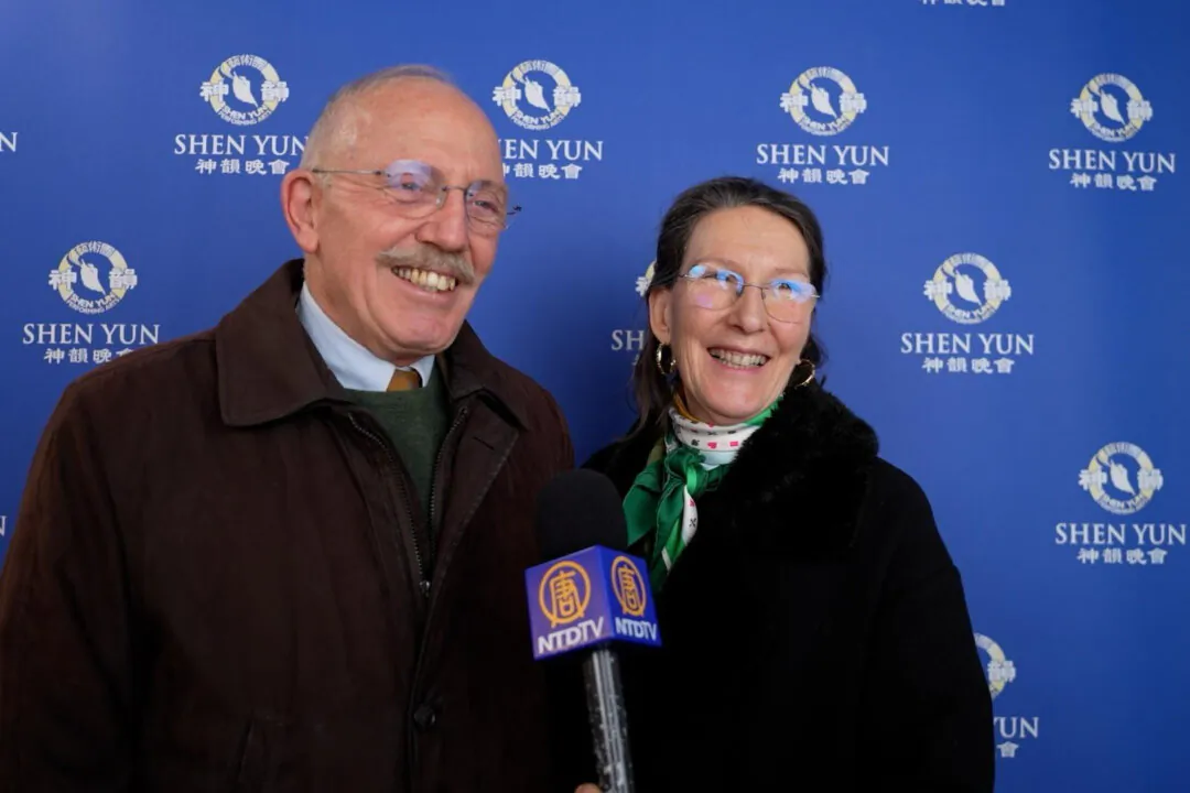 Laure and Régis La Combe enjoyed Shen Yun enjoyed Shen Yun at the Palais des Congrès in Tours, France, on Feb. 10, 2025. (NTD)