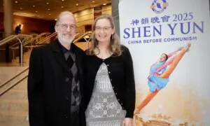 Shen Yun Shares a ‘Message That People Need to Hear,’ Says Life Coach