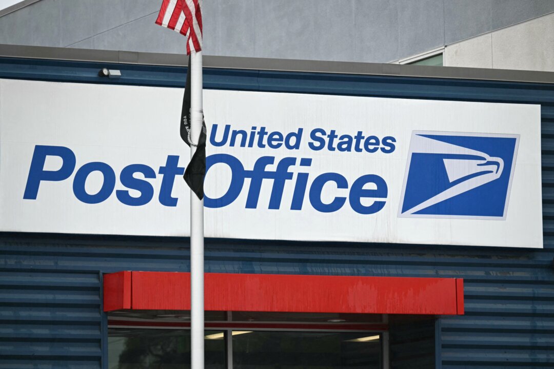 White House Denies Plans for Trump to Control USPS