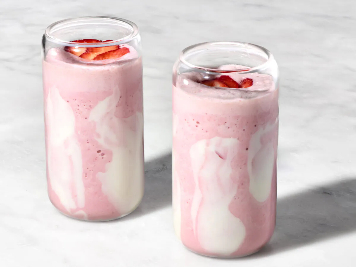 A creamy strawberry smoothie served with swirls of coconut yogurt. (Alex Lepe/TCA)