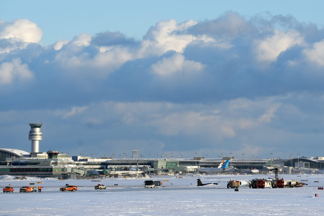 Flights Resume at Pearson After Crash Monday, Investigation Begins