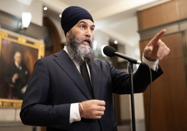 Singh Says Pipelines Would Not Be First Priority for NDP Energy Policy