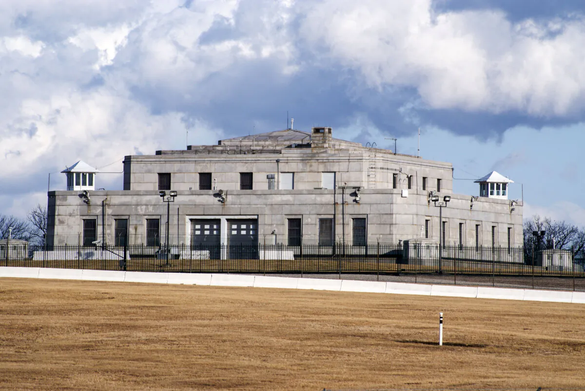 The U.S. Bullion Depository, also known as Fort Knox, in Kentucky in 2009. (Michael Vadon/CC BY-SA 2.0)