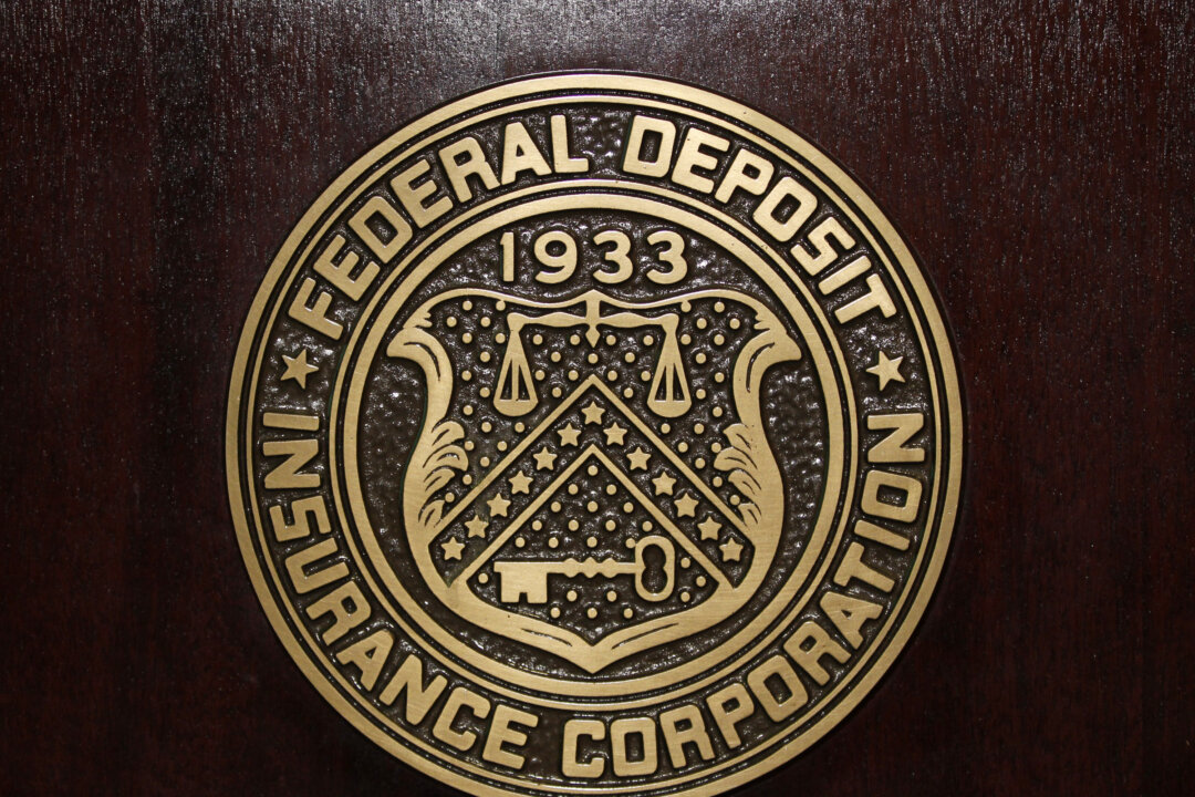 LIVE NOW: House Financial Services Committee Holds Hearing on Future of Deposit Insurance