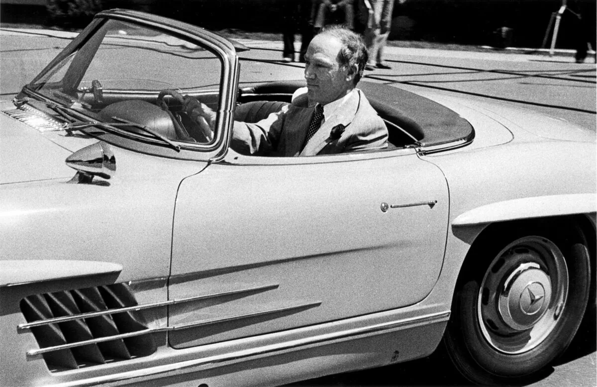Pierre Trudeau drives away from Government House after resigning as prime minister on June 4, 1979. (CP Photo/Fred Chartrand) 