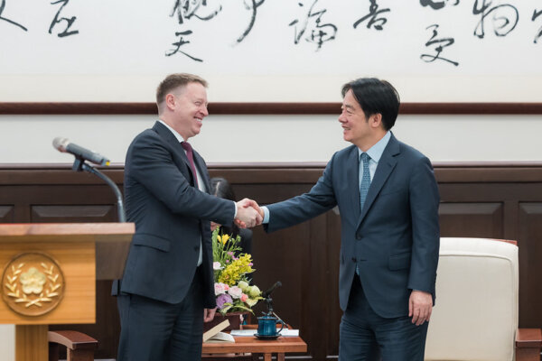 Epoch Times Photo