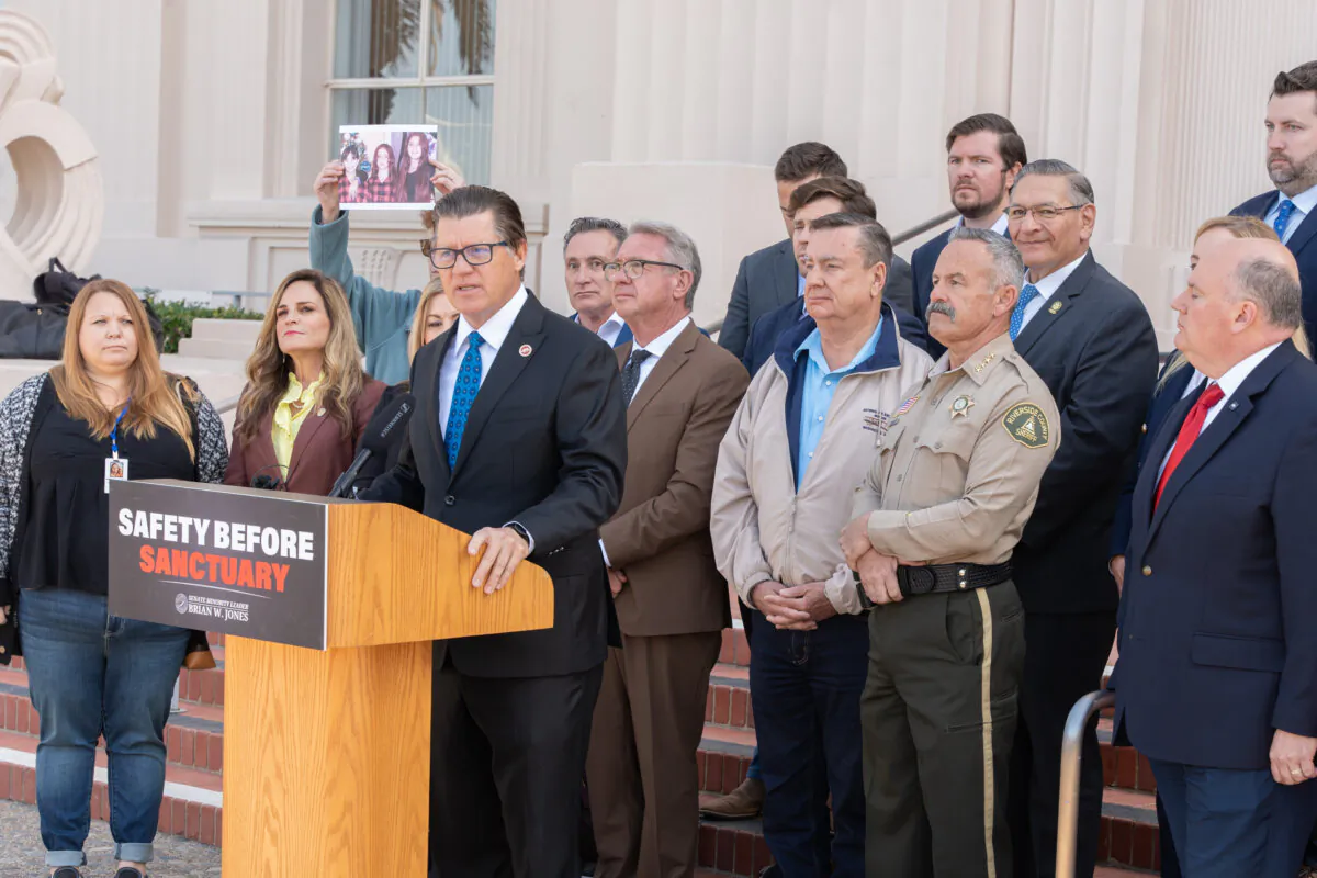 California state Sen. Brian Jones announces SB 554, a new bill to overhaul the state's sanctuary law, in front of the San Diego County administration building on Feb. 20, 2025. (Jane Yang/The Epoch Times)