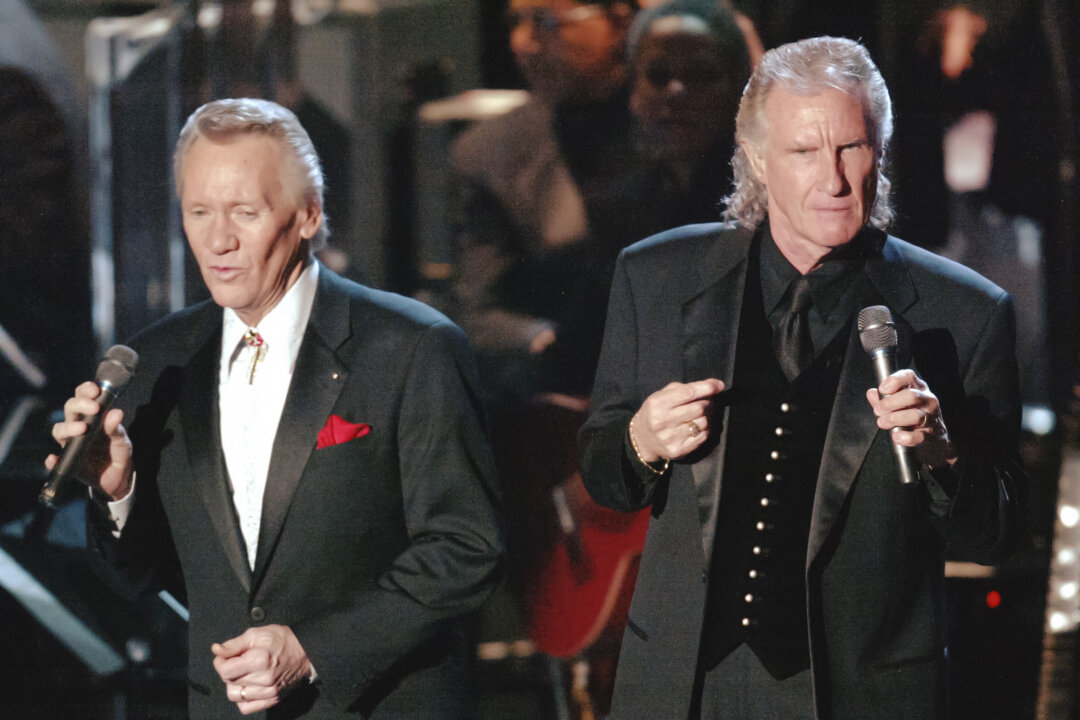 Righteous Brothers Bill Medley Returns To Music With 1st Album In 
