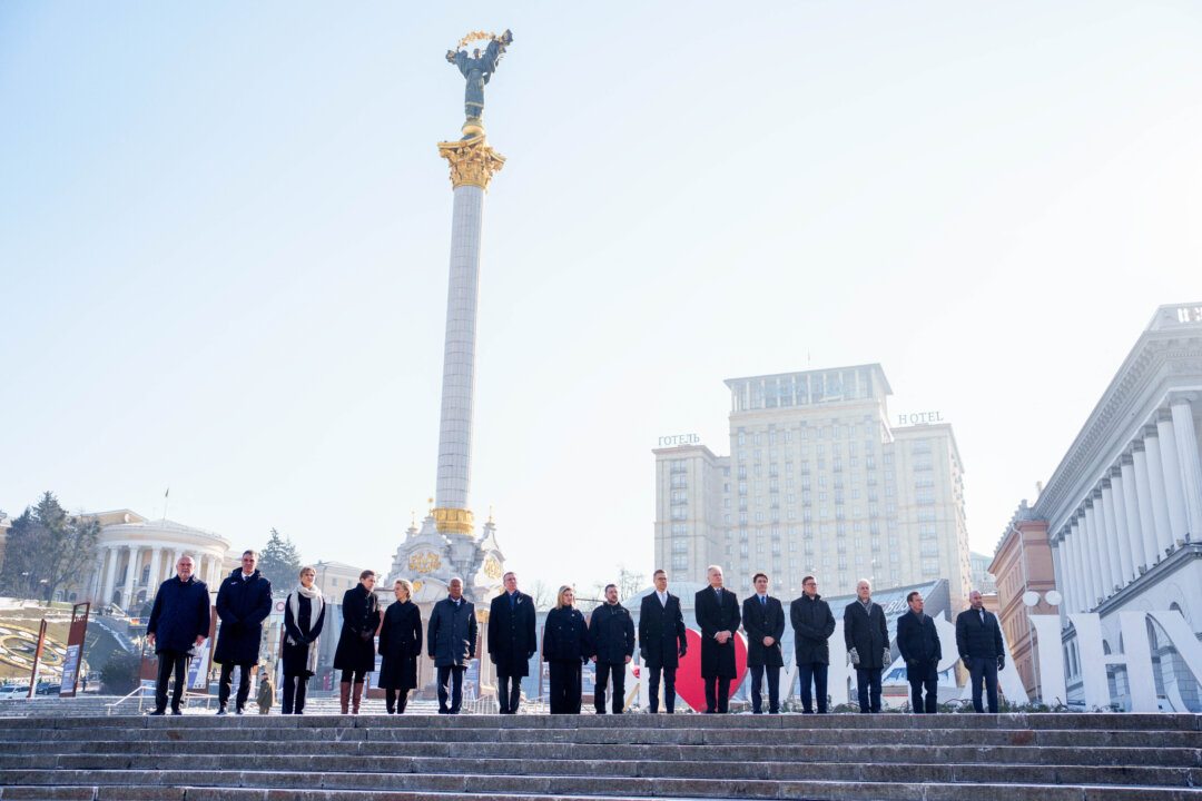 Western Leaders Arrive in Kyiv to Mark 3 Years Since Start of Russian Invasion