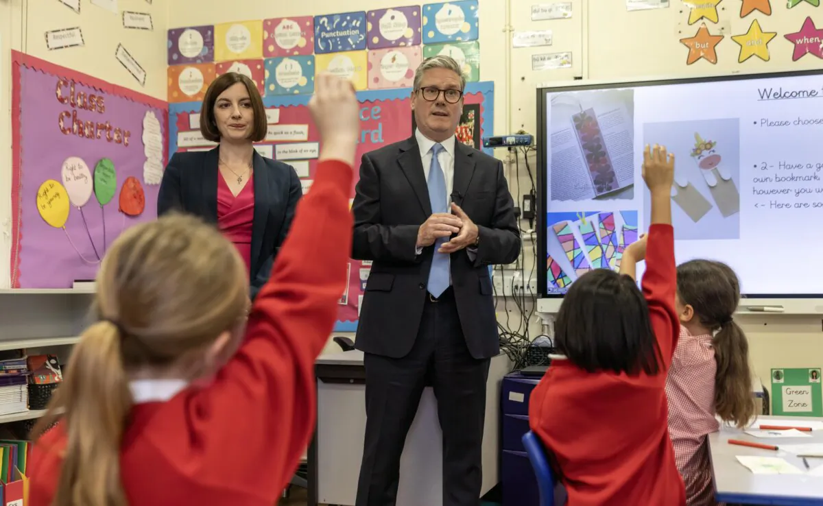 Prime Minister Sir Keir Starmer and Education Secretary Bridget Phillipson during a visit to Perry Hall Primary School in Orpington, southeast London, on Sept. 2, 2024. (Richard Pohle/The Times/PA Wire)