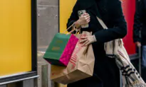 Consumer Confidence Slumps as Inflation Expectations Jump