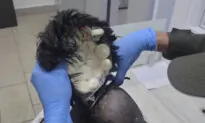 Colombian Police Catch Man Smuggling Packets of Cocaine Under Toupee