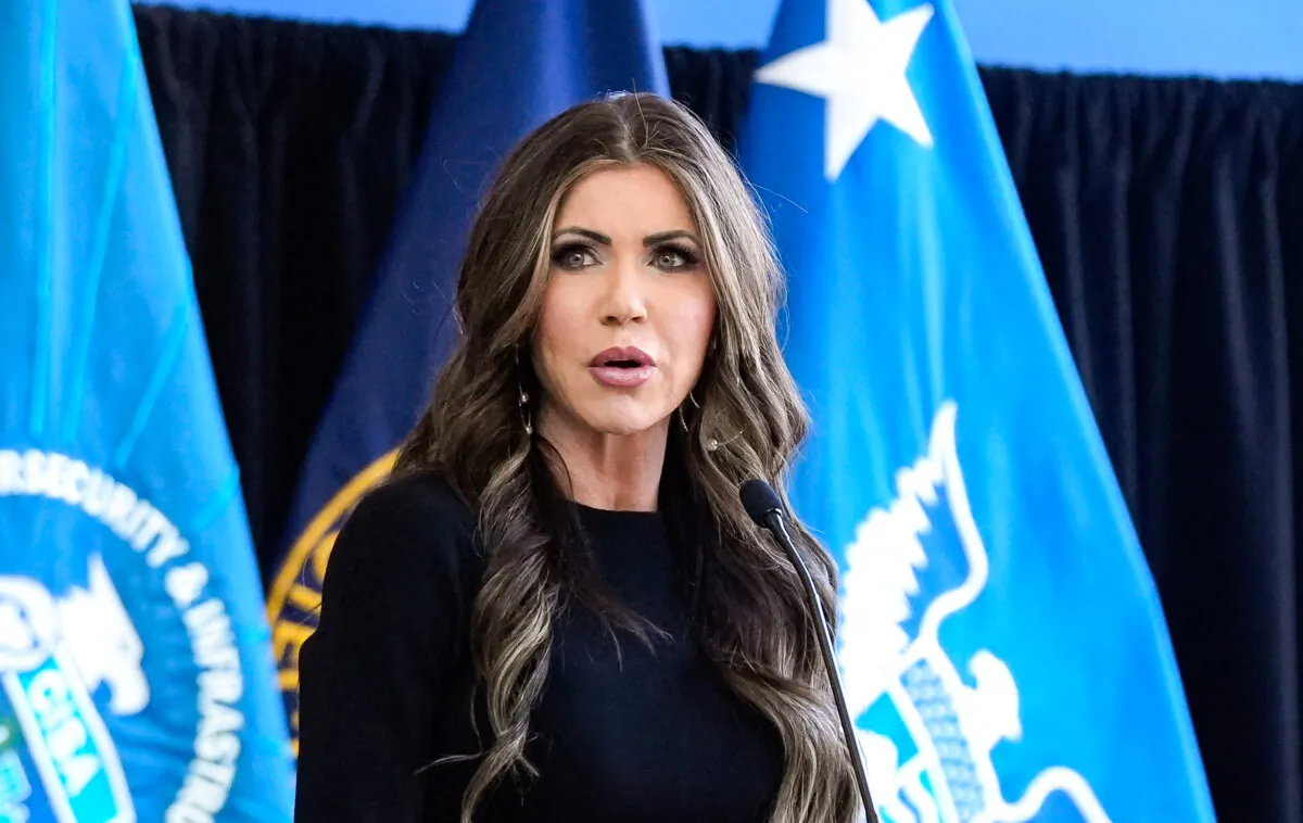 Homeland Security Secretary Kristi Noem speaks in Washington in a file photograph. (Manuel Balce Ceneta/Pool/AFP via Getty Images)