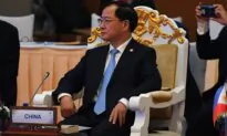 Chinese Regime Abruptly Replaces Industry Ministry’s Top Official