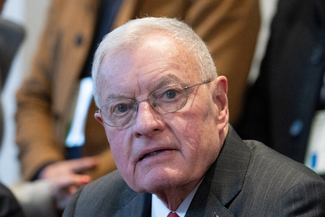 US Envoy Visits Kyiv for Talks With Ukraine’s Zelenskyy