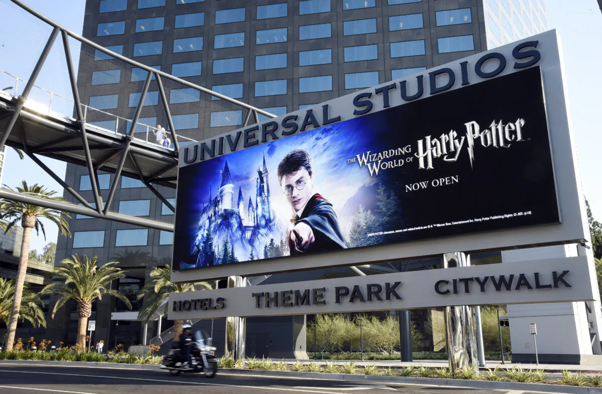 The entrance to Universal Studios in Universal City, Calif., on Aug. 23, 2016. (Chris Pizzello/Invision/AP)