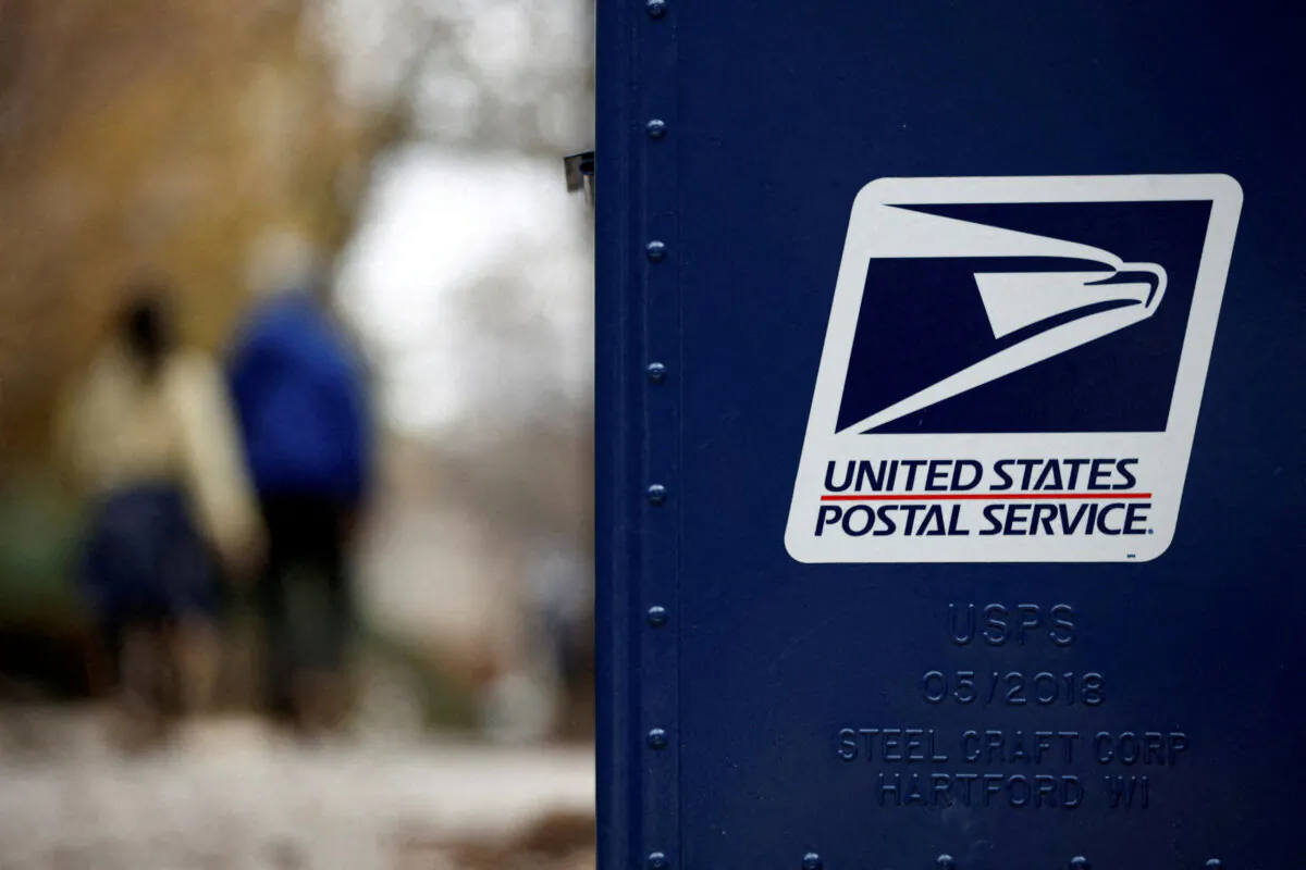 A U.S. Postal Service collection box in Washington on Dec. 18, 2024. REUTERS/Benoit Tessier/File Photo