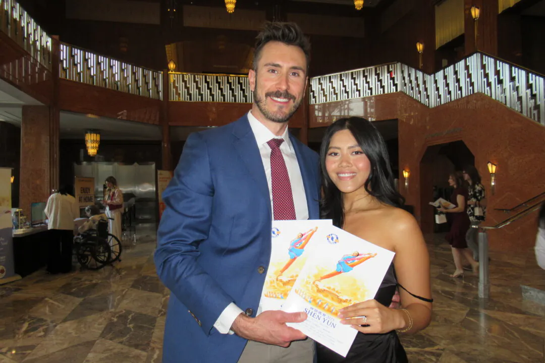 Ryan Smoke and Jocelyn Tan enjoyed Shen Yun Performing Arts at The Smith Center for the Performing Arts in Las Vegas on March 1, 2025. (Linda Jiang/The Epoch Times)