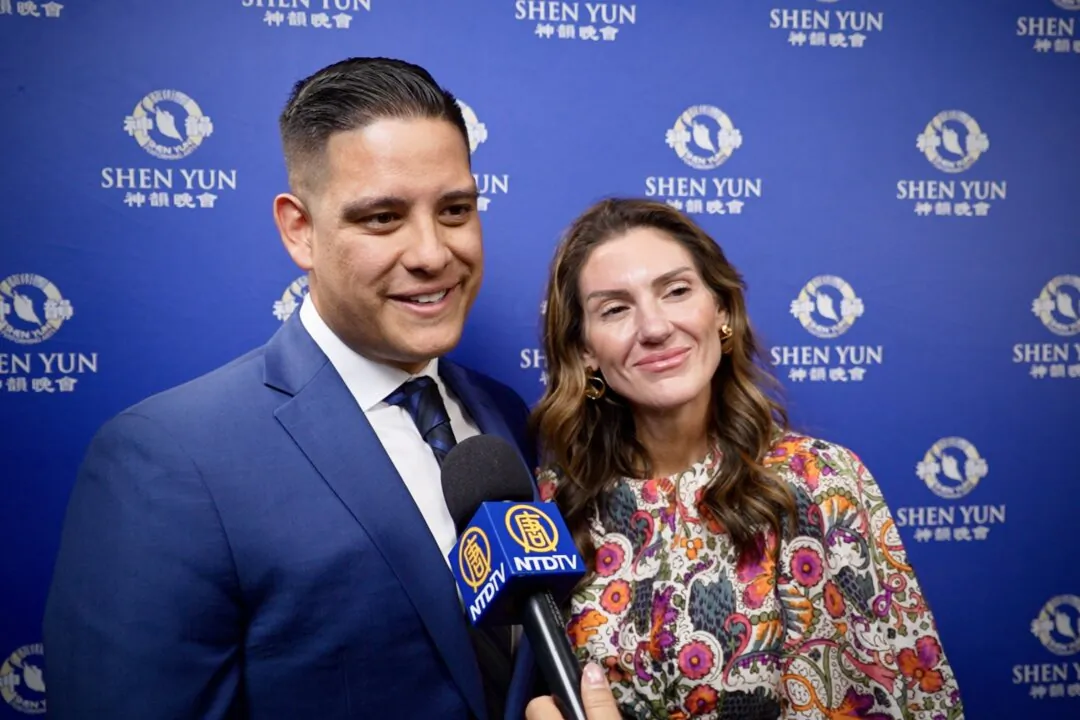 Reinaldo and Whitney Morales enjoyed Shen Yun's evening performance at the McAllen Performing Arts Center on March 1, 2025. (NTD)