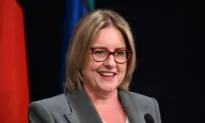 Victorian Premier to Provide $10,000 Scholarships for Students to Study in China