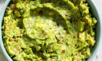 This Recipe Makes Perfect Guacamole Every Time