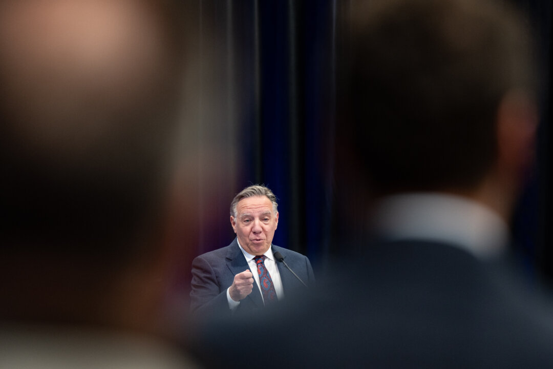 Up to $50 Million in Loans for Quebec Companies Vulnerable to US Tariffs: Legault