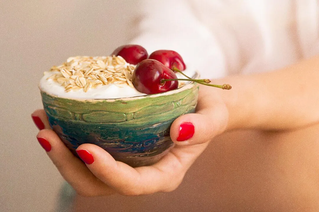 Foods That Lower Tinnitus Risk—and Those That Trigger It