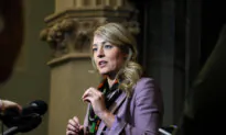 Joly Told Liberals She Briefed Carney on Trump Tariffs