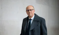 NHS England’s Top Doctor to Stand Down