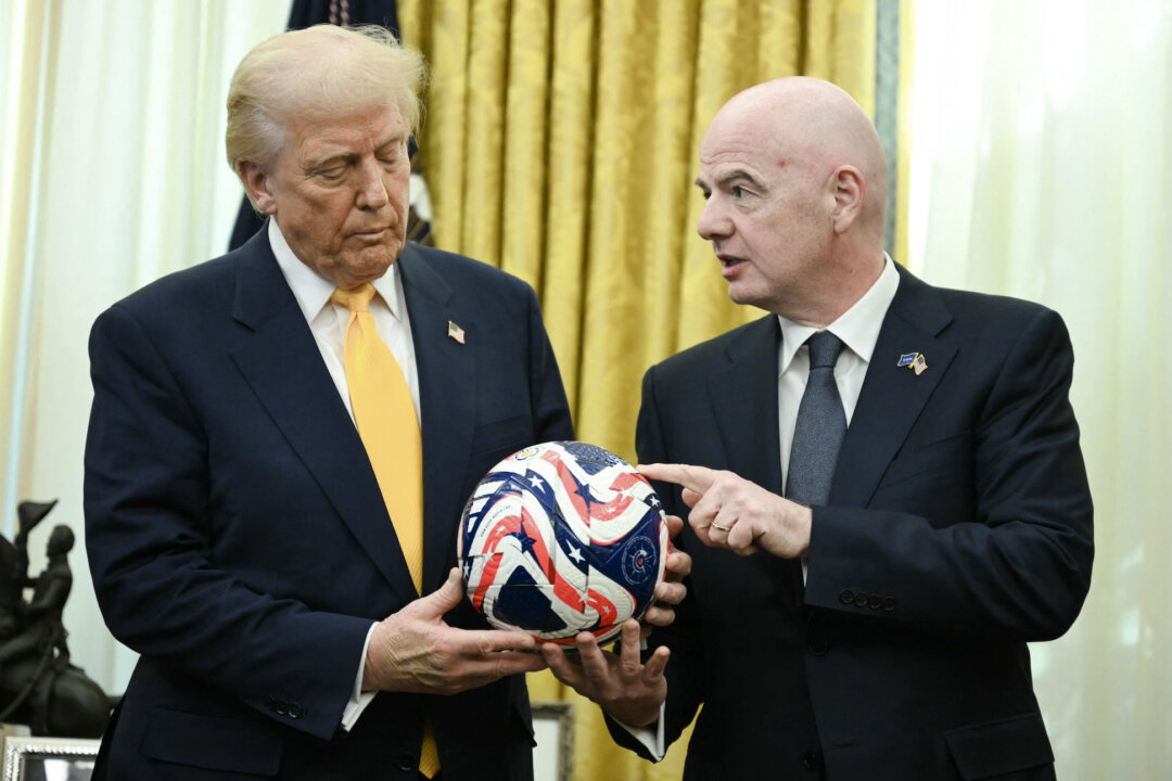 Trump Forms White House Task Force for FIFA World Cup 2026, Taps Vance as Deputy