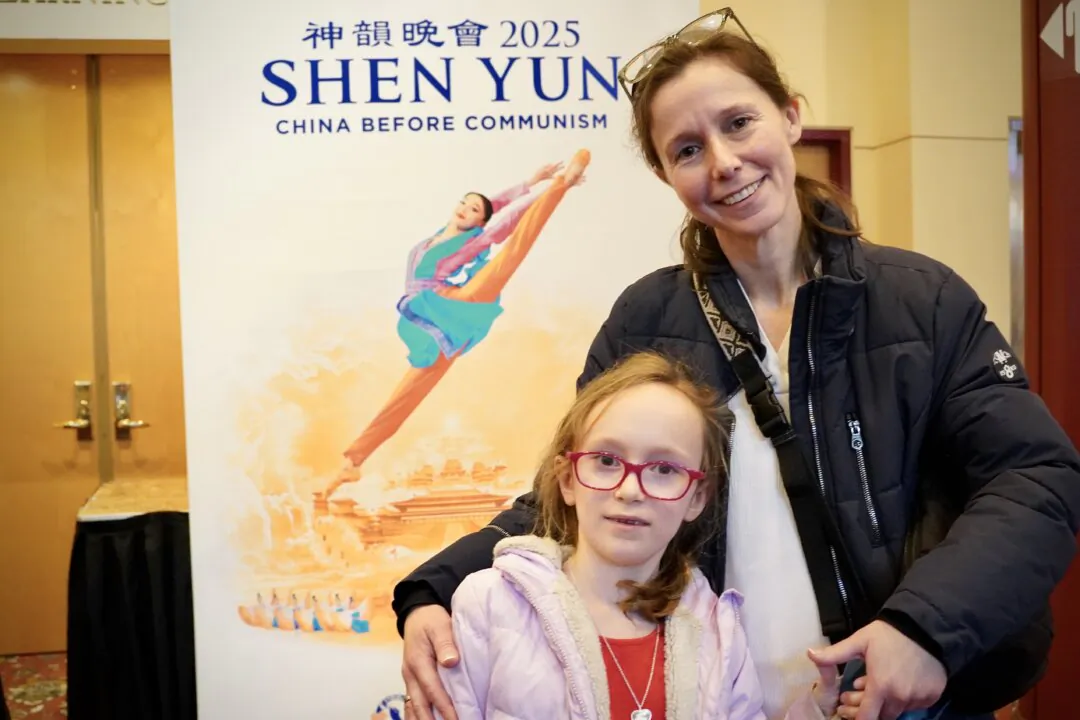 Melissa Castillo and her daughter enjoyed Shen Yun Performing Arts at The Palace Theatre in Stamford on March 7, 2025. (Samira Bouaou/The Epoch Times)