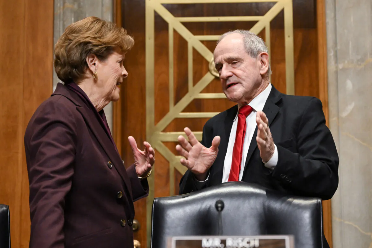 (L–R) Sen. Jeanne Shaheen (D-N.H.) speaks with Sen. Jim Risch (R-Idaho) before the start of the Senate Foreign Relations Committee confirmation hearing for then-Sen. Marco Rubio for the secretary of state post, in Washington, on Jan. 15, 2025. (Andrew Caballero-Reynolds/AFP via Getty Images)
