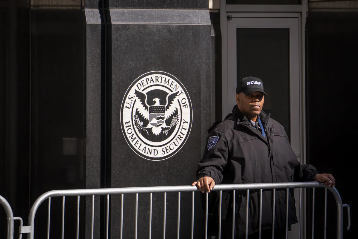 The U.S. Immigration and Customs Enforcement building in Washington on March 25, 2024. (Madalina Vasiliu/The Epoch Times)
