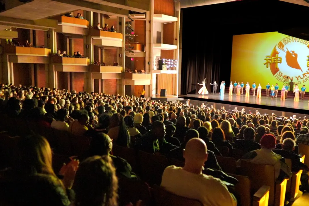 Shen Yun Performing Arts at The Oncenter Crouse Hinds Theater in Syracuse, New York, on March 11, 2025. (The Epoch Times)
