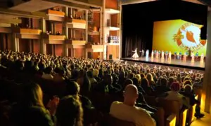 Shen Yun Valuable for Children, Teens, Says Nonprofit CEO