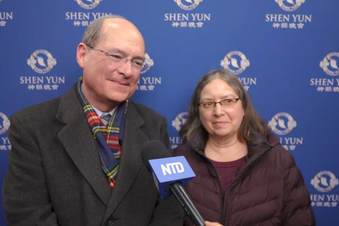 Gary La Point and April Tucker at the Shen Yun Performing Arts performance at The Oncenter Crouse Hinds Theater in Syracuse, N.Y., on March 12, 2025. (NTD)