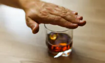 Quitting Alcohol May Temporarily Worsen Cholesterol Levels: Study