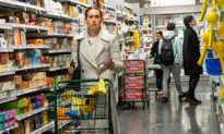 Consumer Confidence Dips, Inflation Expectations Jump to Highest Since 1981