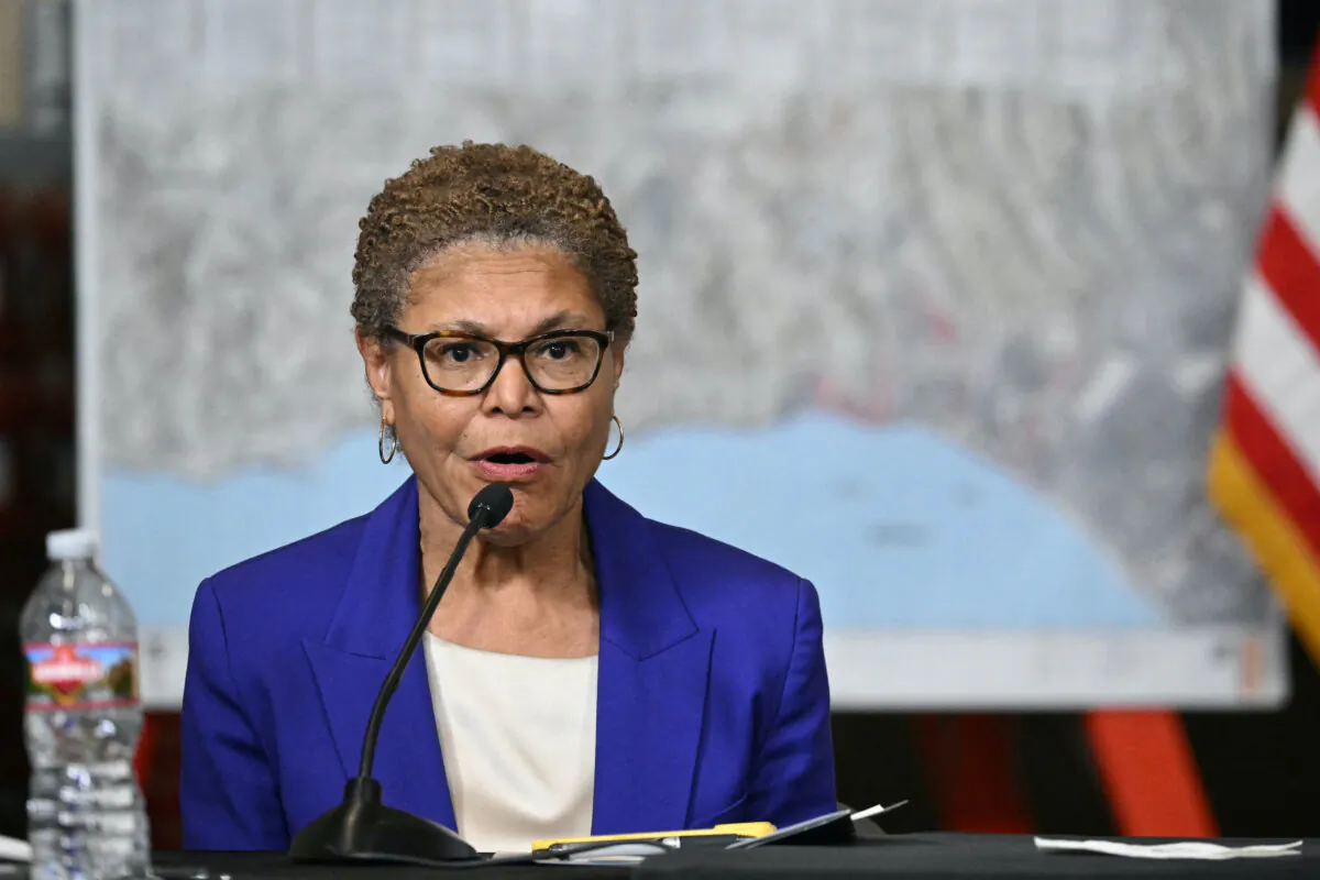 Los Angeles Mayor Karen Bass speaks during a fire emergency briefing at Station 69 in Pacific Palisades, a neighborhood of Los Angeles, on Jan. 24, 2025. (Mandel Ngan/AFP via Getty Images)