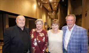 Couple’s Wish to See Shen Yun Comes True