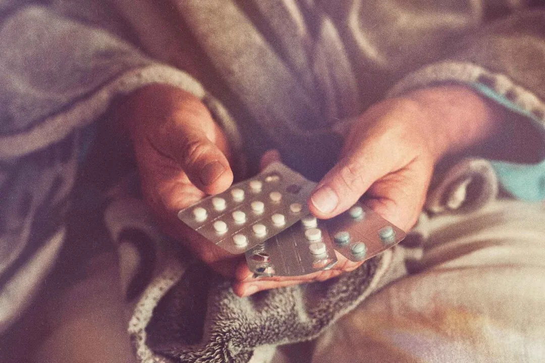 Common Painkillers Linked to Lower Dementia Risk 